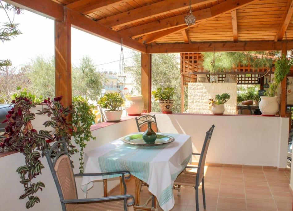Afroditi'S Guest House Ираклион Экстерьер фото