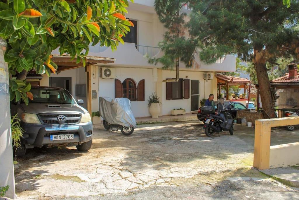 Afroditi'S Guest House Ираклион Экстерьер фото